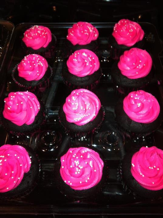 Chocolate cupcake raspberry buttercream